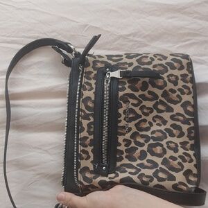 Crossbody purse